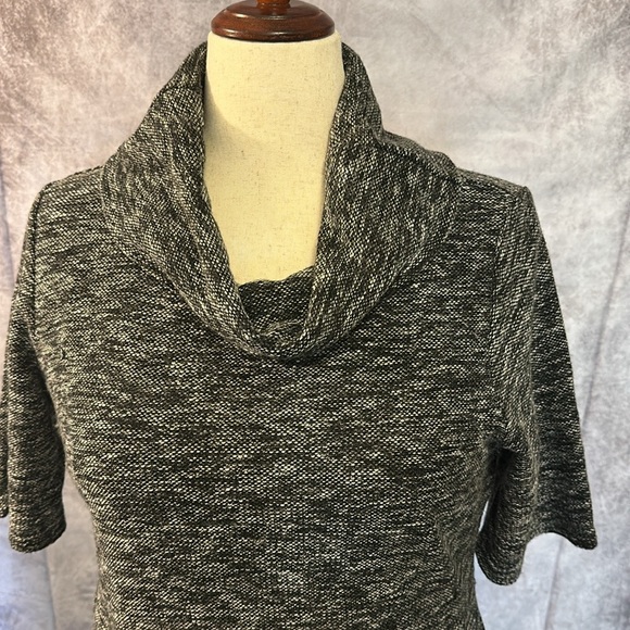 Fall/winter cowlneck dress - It has pockets 12/14P - Picture 2 of 8